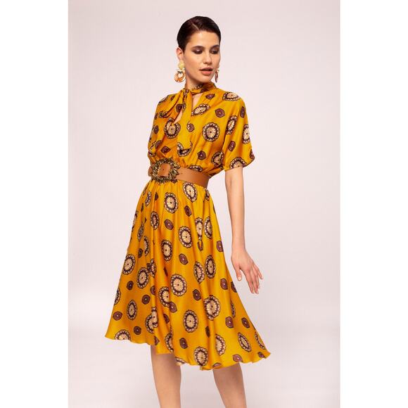 Nissa Marigold Medallion Print Silk Blend Short Sleeve A-Line Midi Dress Size 8 - Picture 1 of 16